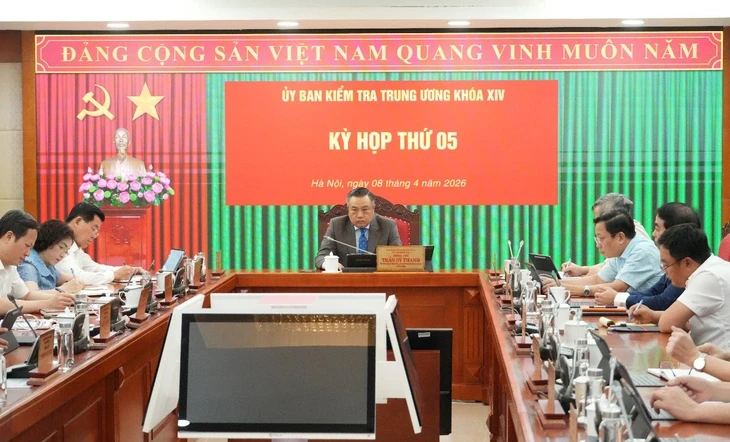 Quy định mới của Trung ương: Tăng quyền cho Ủy ban Kiểm tra Trung ương trong thi hành kỷ luật Đảng Quy định mới của Trung ương: Tăng quyền cho Ủy ban Kiểm tra Trung ương trong thi hành kỷ luật Đảng