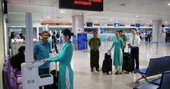 Quy định mới tại sân bay Tân Sơn Nhất: Bắt buộc khai báo thông tin trực tuyến trước khi nhập cảnh