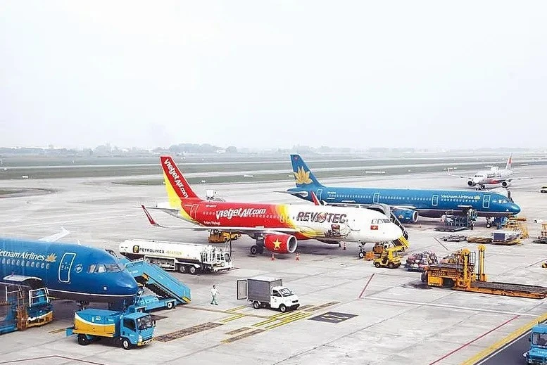 Quy định nghiêm ngặt sân bay dùng chung dân dụng - quân sự Quy định nghiêm ngặt sân bay dùng chung dân dụng - quân sự