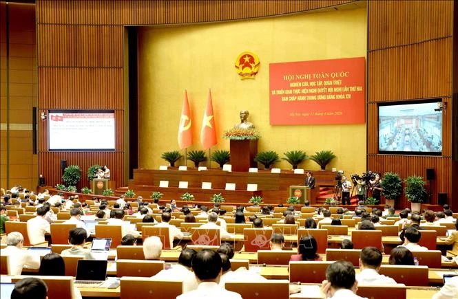 Quyết liệt triển khai, thực hiện hiệu quả nghị quyết, tạo sức lan tỏa thành động lực phát triển Quyết liệt triển khai, thực hiện hiệu quả nghị quyết, tạo sức lan tỏa thành động lực phát triển