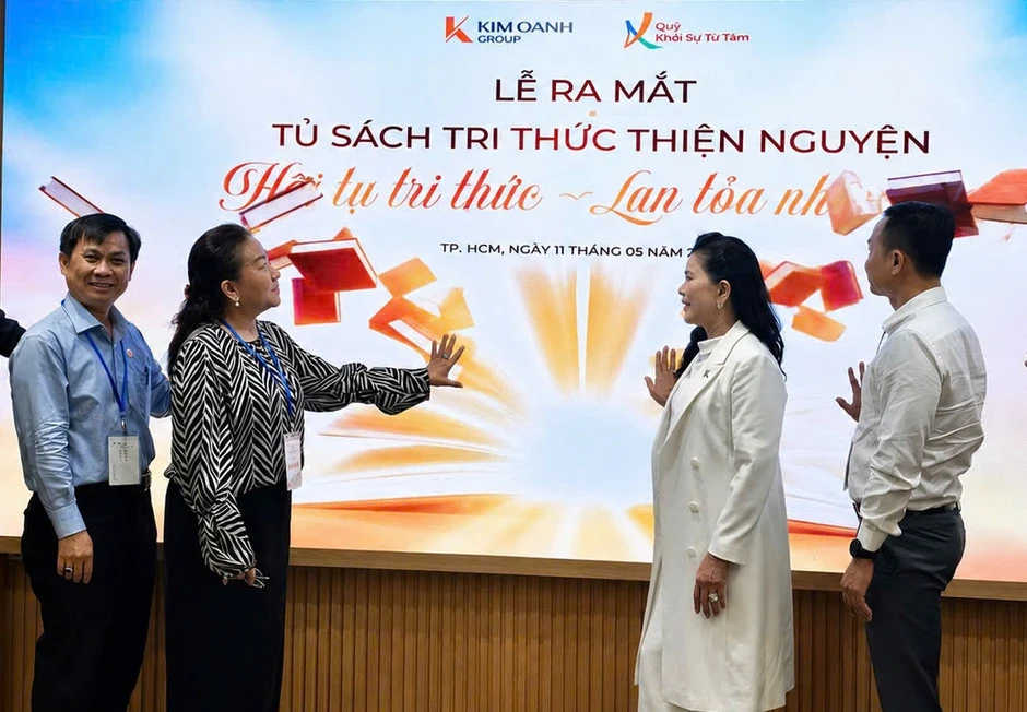 Ra mắt tủ sách tri thức thiện nguyện hỗ trợ trẻ mồ côi Ra mắt tủ sách tri thức thiện nguyện hỗ trợ trẻ mồ côi