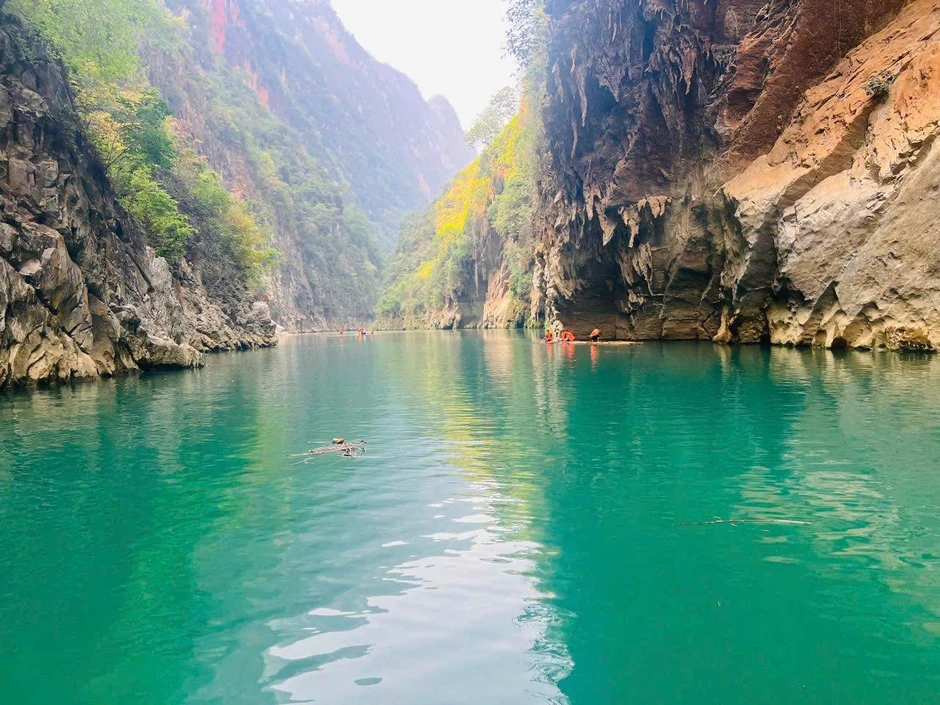 Rủ nhau tắm suối dưới chân thủy điện, 3 thiếu niên gặp nạn Rủ nhau tắm suối dưới chân thủy điện, 3 thiếu niên gặp nạn