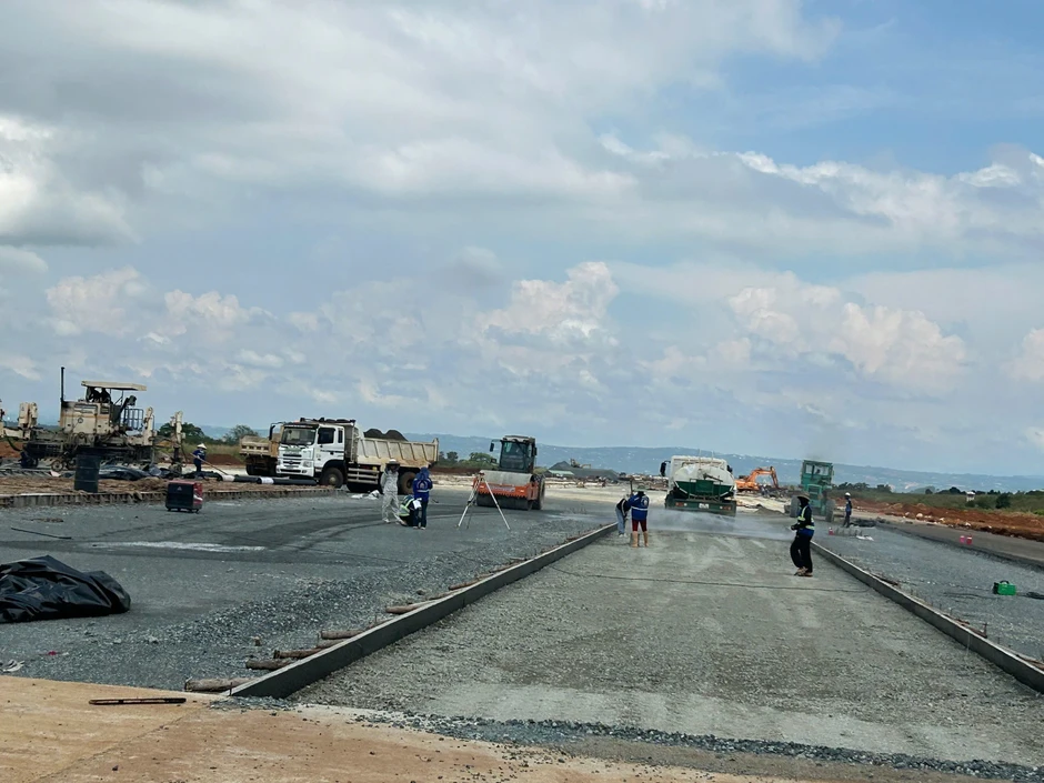 Sân bay Liên Khương sau 3 tháng đóng cửa nâng cấp, đạt tiến độ thế nào? Sân bay Liên Khương sau 3 tháng đóng cửa nâng cấp, đạt tiến độ thế nào?
