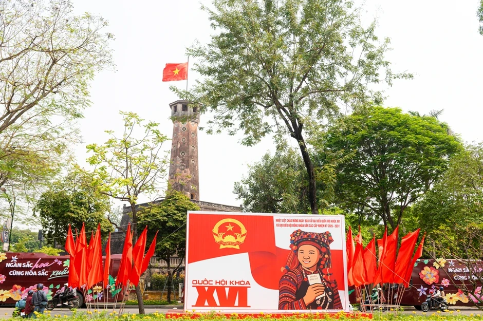 Sáng nay, gần 79 triệu cử tri cả nước đi bầu cử đại biểu Quốc hội và HĐND khoá mới Sáng nay, gần 79 triệu cử tri cả nước đi bầu cử đại biểu Quốc hội và HĐND khoá mới