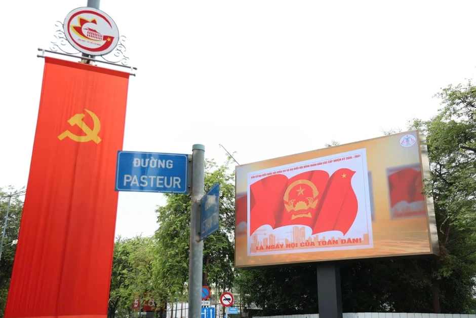 Sáng nay, gần 79 triệu cử tri cả nước đi bầu cử đại biểu Quốc hội và HĐND khoá mới Sáng nay, gần 79 triệu cử tri cả nước đi bầu cử đại biểu Quốc hội và HĐND khoá mới