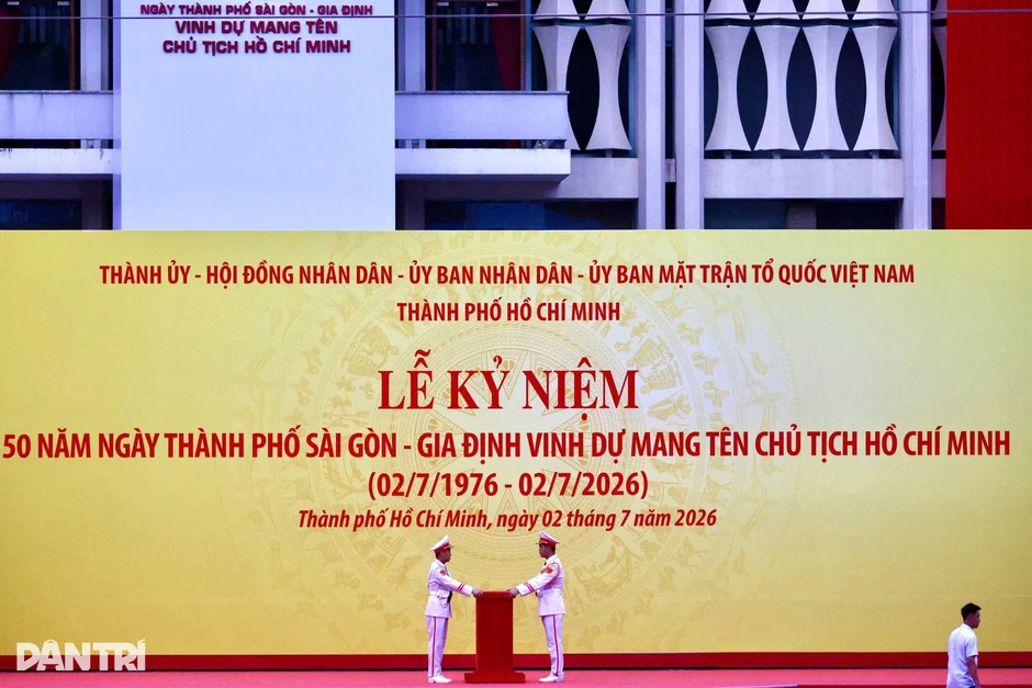 Sáng nay TPHCM tổ chức Lễ kỷ niệm 50 năm TPHCM mang tên Bác Sáng nay TPHCM tổ chức Lễ kỷ niệm 50 năm TPHCM mang tên Bác