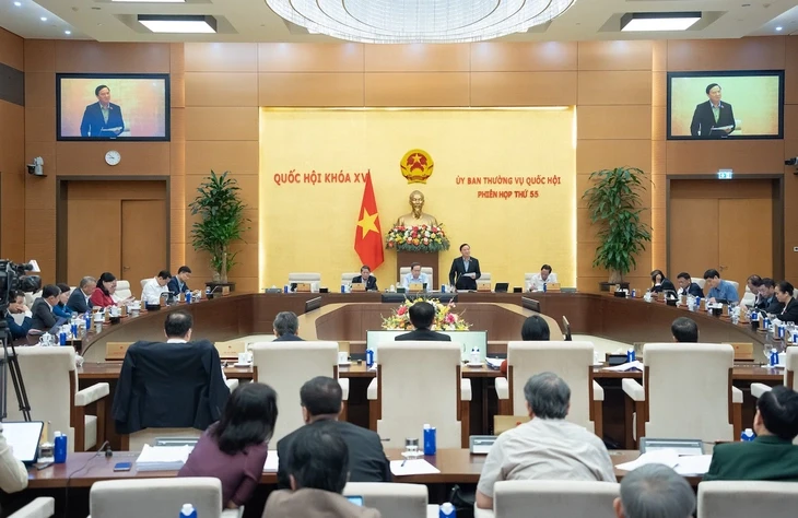 Sang tên đổi chủ mua bán xe máy có hợp đồng công chứng, Phó chủ tịch Quốc hội nói 'bỏ được thì tốt' Sang tên đổi chủ mua bán xe máy có hợp đồng công chứng, Phó chủ tịch Quốc hội nói 'bỏ được thì tốt'
