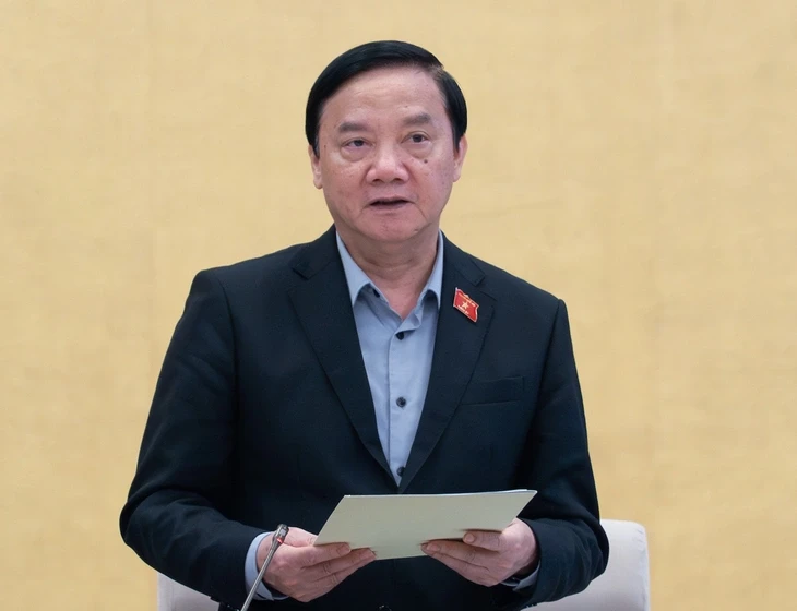 Sang tên đổi chủ mua bán xe máy có hợp đồng công chứng, Phó chủ tịch Quốc hội nói 'bỏ được thì tốt' Sang tên đổi chủ mua bán xe máy có hợp đồng công chứng, Phó chủ tịch Quốc hội nói 'bỏ được thì tốt'