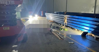 Sập la phông nhà kho ở TPHCM, 4 thợ lắp máy lạnh rơi từ độ cao hơn 10m