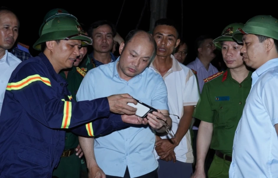 Sập mỏ đá ở Thanh Hóa, 3 công nhân tử vong Sập mỏ đá ở Thanh Hóa, 3 công nhân tử vong