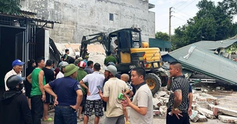 Sập nhà 2 tầng ở Quảng Ninh khiến một người chết và 2 người bị thương