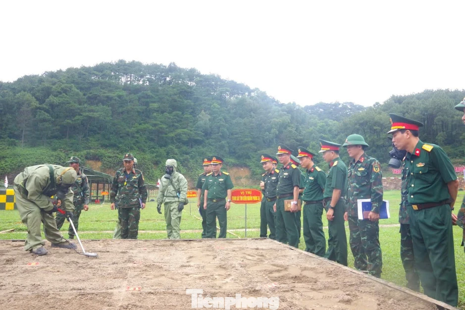 Sát hạch năng lực ứng phó sự cố, thảm họa của các đơn vị Quân đội Sát hạch năng lực ứng phó sự cố, thảm họa của các đơn vị Quân đội