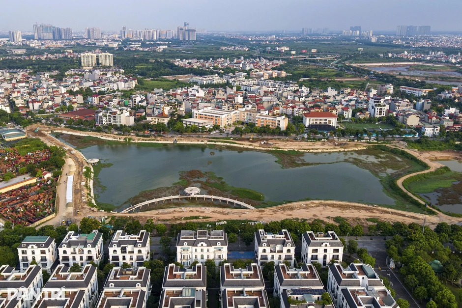 Sau hơn 1 năm thi công, hồ điều hòa gần 14ha ở Hà Nội dần thành hình Sau hơn 1 năm thi công, hồ điều hòa gần 14ha ở Hà Nội dần thành hình