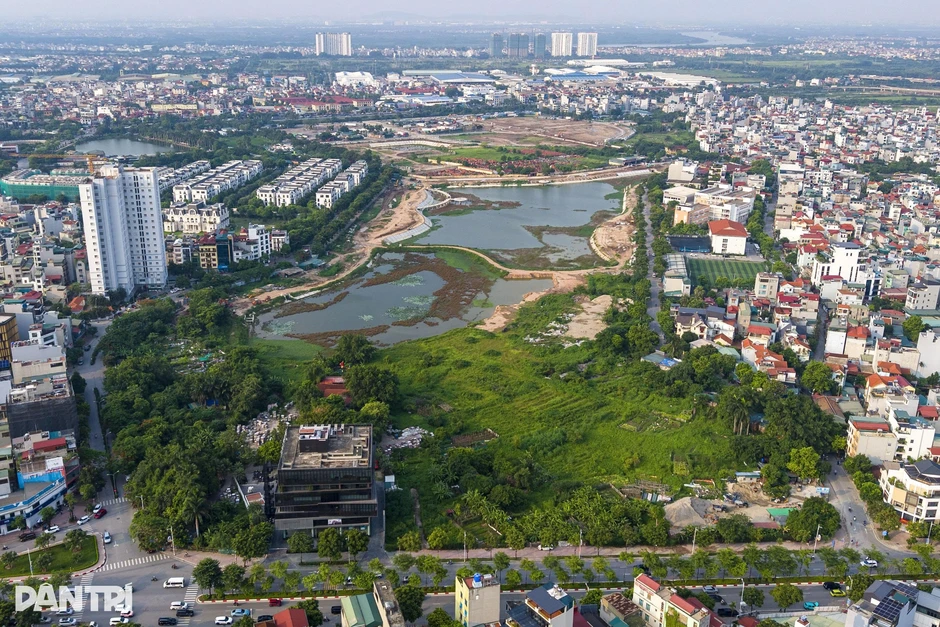Sau hơn 1 năm thi công, hồ điều hòa gần 14ha ở Hà Nội dần thành hình Sau hơn 1 năm thi công, hồ điều hòa gần 14ha ở Hà Nội dần thành hình