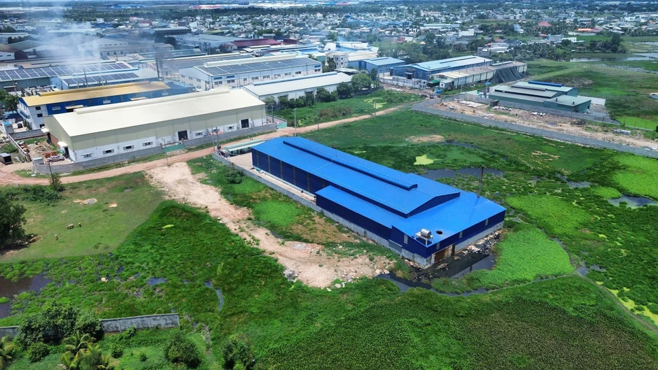 Sau phản ánh của Báo Thanh Niên, công ty gây 'ngộp thở' cam kết di dời Sau phản ánh của Báo Thanh Niên, công ty gây 'ngộp thở' cam kết di dời