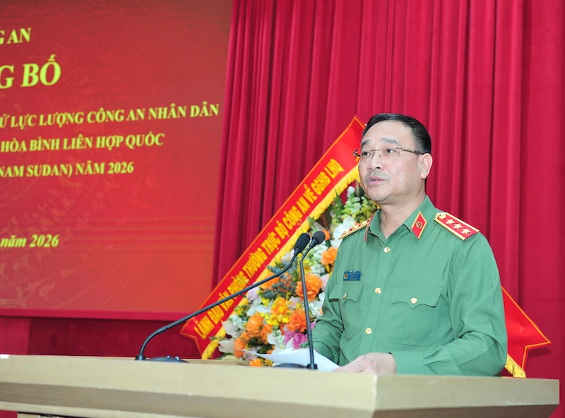 Sáu sĩ quan Công an nhân dân thực hiện nhiệm vụ gìn giữ hòa bình tại Phái bộ UNMISS Sáu sĩ quan Công an nhân dân thực hiện nhiệm vụ gìn giữ hòa bình tại Phái bộ UNMISS