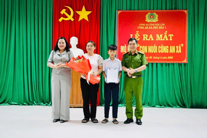 Siết chặt kỷ luật, bám sát địa bàn, bảo vệ bình yên vùng quê Phú Hòa 1