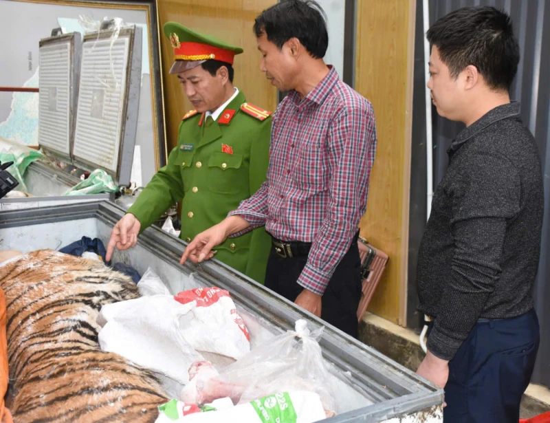 Siết chặt “vòi bạch tuộc” của tội phạm buôn bán động vật hoang dã Siết chặt “vòi bạch tuộc” của tội phạm buôn bán động vật hoang dã