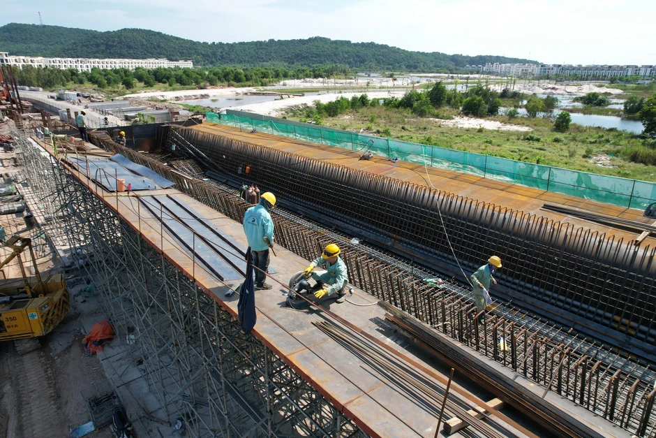 Siêu dự án LRT Phú Quốc 9 . 000 Tỷ sẵn sàng chạy thử vào giữa năm 2027 Siêu dự án LRT Phú Quốc 9 . 000 Tỷ sẵn sàng chạy thử vào giữa năm 2027