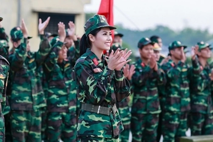 Sinh viên dân sự tốt nghiệp ĐH xuất sắc vào quân đội có thể được phong Thượng úy Sinh viên dân sự tốt nghiệp ĐH xuất sắc vào quân đội có thể được phong Thượng úy