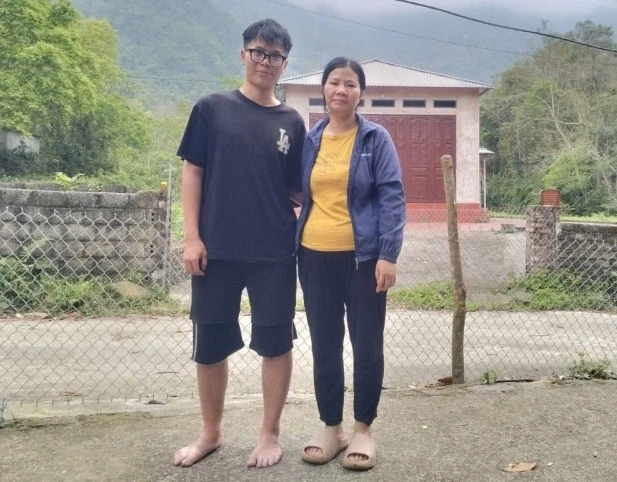 Sinh viên mất tích ở núi Tam Đảo kể lại hành trình sinh tồn Sinh viên mất tích ở núi Tam Đảo kể lại hành trình sinh tồn