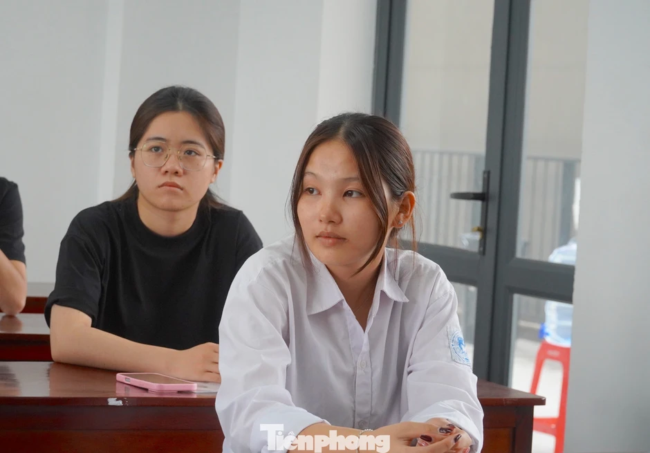 Sở GD&ĐT Hà Tĩnh công bố kết quả thi Toán: 15 / 22 Thí sinh đạt điểm 10 Sở GD&ĐT Hà Tĩnh công bố kết quả thi Toán: 15 / 22 Thí sinh đạt điểm 10
