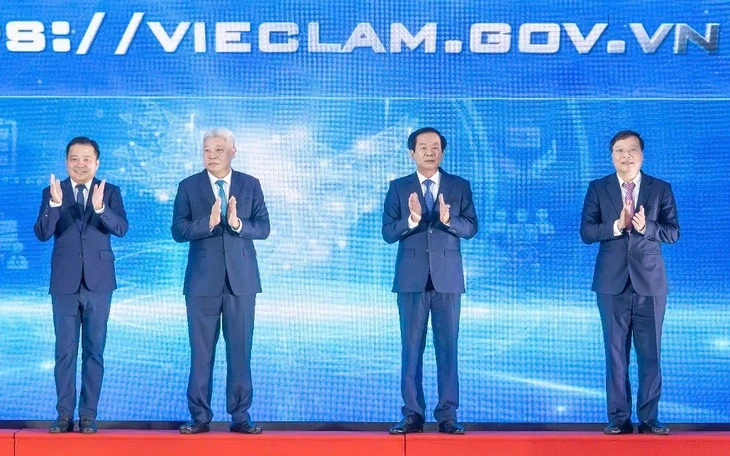 Sở Nội vụ TP.HCM nêu giải pháp kết nối thị trường lao động trên nền tảng số