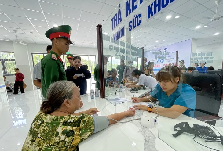 Sở Y tế TP.HCM đề xuất đưa đường dây nóng bảo vệ trẻ em, phụ nữ về đầu mối 1022 Sở Y tế TP.HCM đề xuất đưa đường dây nóng bảo vệ trẻ em, phụ nữ về đầu mối 1022