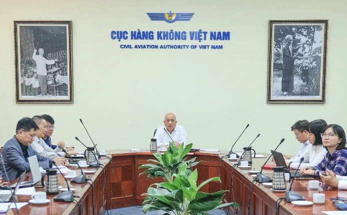 Sự cố UAV khiến Vietnam Airlines thiệt hại 5 , 6 tỉ đồng ảnh hưởng 9 . 200 Hành khách Sự cố UAV khiến Vietnam Airlines thiệt hại 5 , 6 tỉ đồng ảnh hưởng 9 . 200 Hành khách