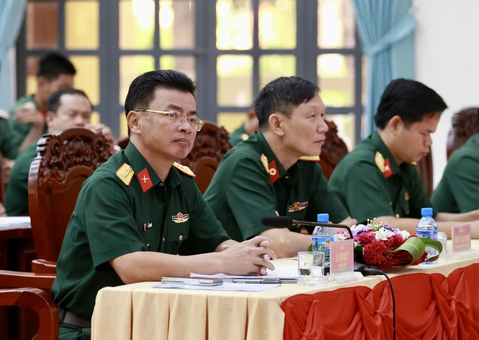 Sư đoàn 9 tiêm vắc xin phòng bệnh cho chiến sĩ mới Sư đoàn 9 tiêm vắc xin phòng bệnh cho chiến sĩ mới