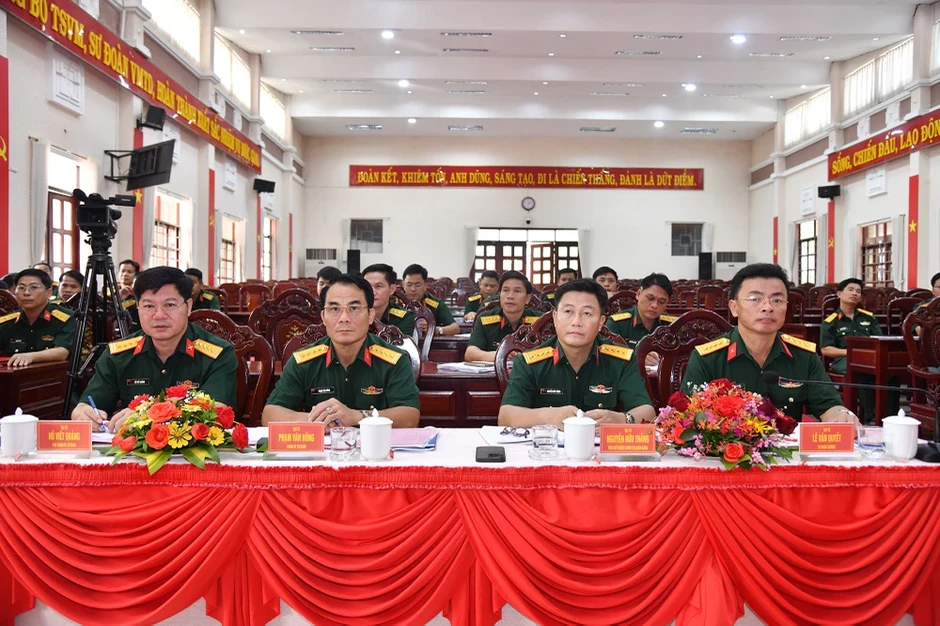 Sư đoàn 9 tổ chức hội nghị bàn giao chức trách, nhiệm vụ Chính ủy Sư đoàn Sư đoàn 9 tổ chức hội nghị bàn giao chức trách, nhiệm vụ Chính ủy Sư đoàn