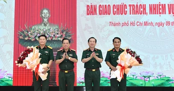 Sư đoàn 9 tổ chức hội nghị bàn giao chức trách, nhiệm vụ Chính ủy Sư đoàn