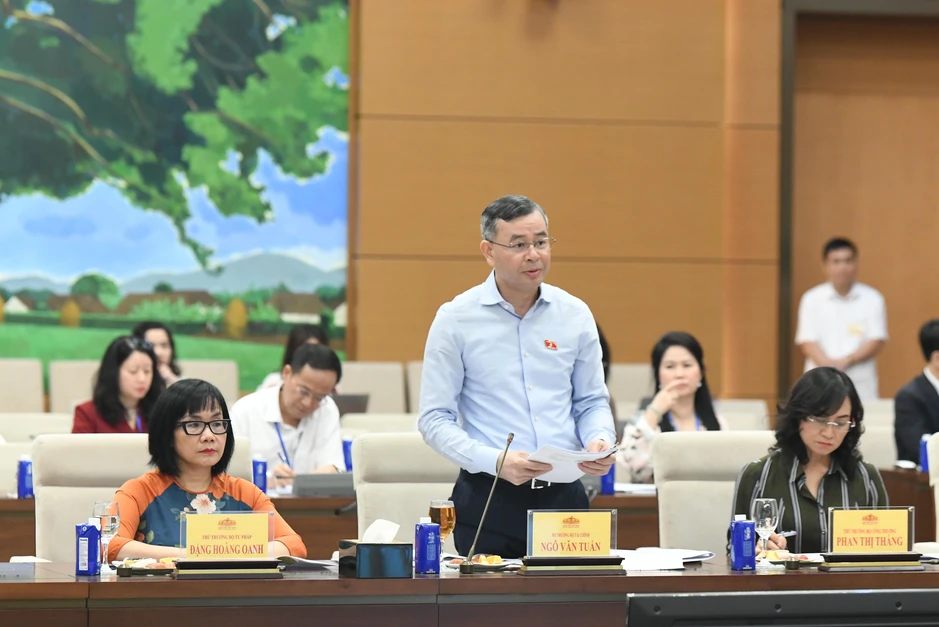 Sửa 4 luật thuế lớn để Chính phủ chủ động điều hành khi tình huống khẩn cấp Sửa 4 luật thuế lớn để Chính phủ chủ động điều hành khi tình huống khẩn cấp