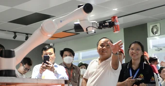 Tái cấu trúc mô hình phát triển của đô thị TP.HCM