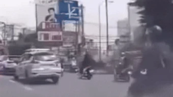 Tài xế mở cửa ôtô gây tai nạn bị phạt 5 triệu đồng