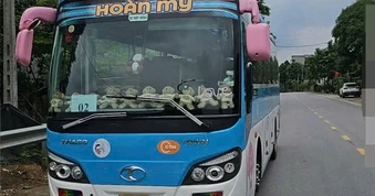 Tài xế ô tô chở đoàn thiện nguyện bị xử phạt nặng vì không có bằng lái