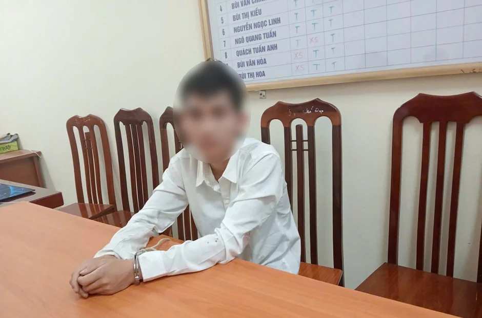 Tạm giữ hình sự thanh niên vi phạm nồng độ cồn, lái xe tông CSGT gãy chân Tạm giữ hình sự thanh niên vi phạm nồng độ cồn, lái xe tông CSGT gãy chân