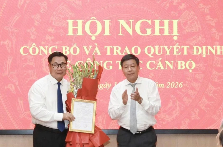 Tân Giám đốc Sở Nội vụ Hà Nội Nguyễn Quang Hiếu nhận nhiệm vụ