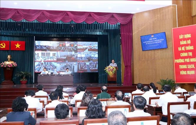 Tăng cường cải cách hành chính, chăm lo an sinh xã hội cho người dân Tăng cường cải cách hành chính, chăm lo an sinh xã hội cho người dân
