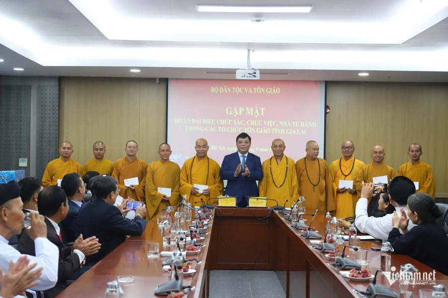 Tăng cường đối thoại, đồng hành cùng các tổ chức tôn giáo Tăng cường đối thoại, đồng hành cùng các tổ chức tôn giáo