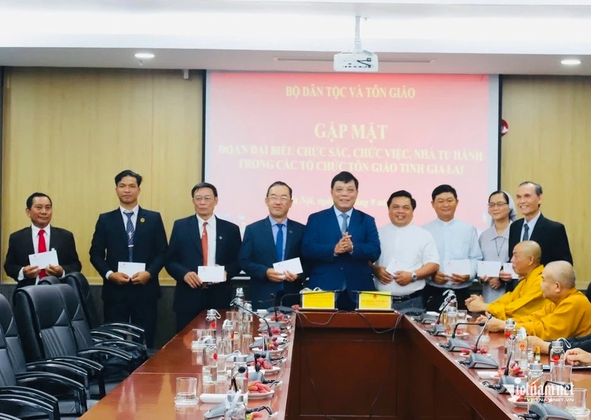 Tăng cường đối thoại, đồng hành cùng các tổ chức tôn giáo Tăng cường đối thoại, đồng hành cùng các tổ chức tôn giáo