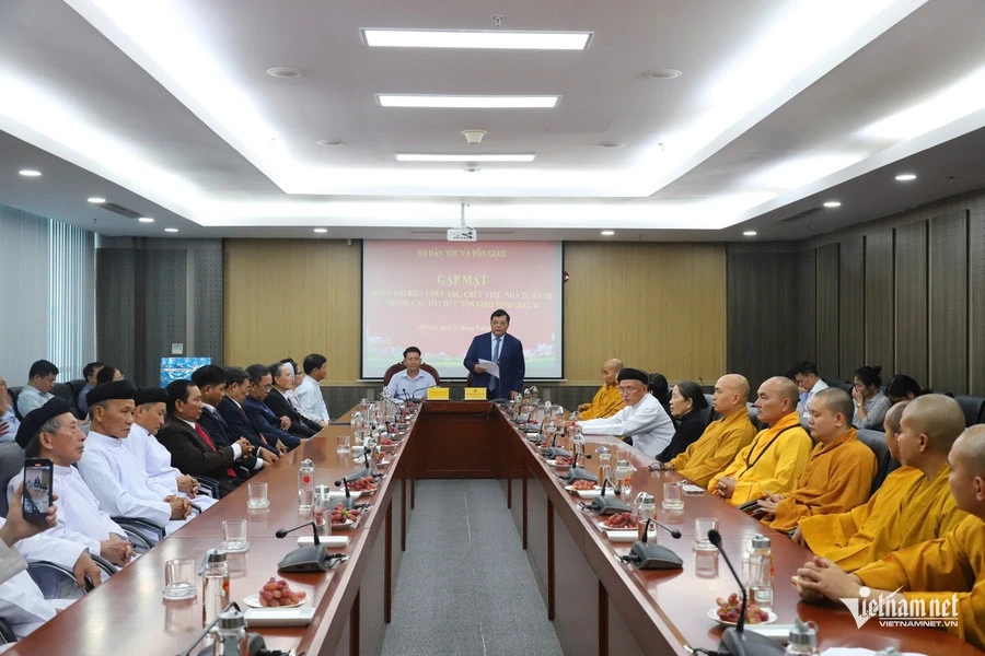 Tăng cường đối thoại, đồng hành cùng các tổ chức tôn giáo Tăng cường đối thoại, đồng hành cùng các tổ chức tôn giáo