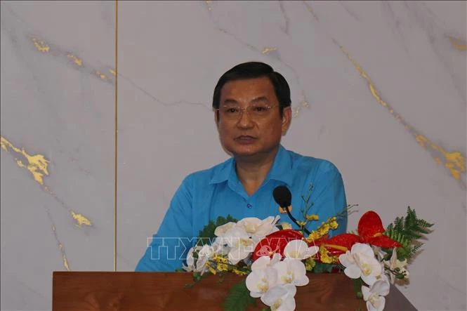Tăng cường hợp tác Công đoàn Việt Nam - Singapore nhằm nâng cao chất lượng nguồn nhân lực Tăng cường hợp tác Công đoàn Việt Nam - Singapore nhằm nâng cao chất lượng nguồn nhân lực