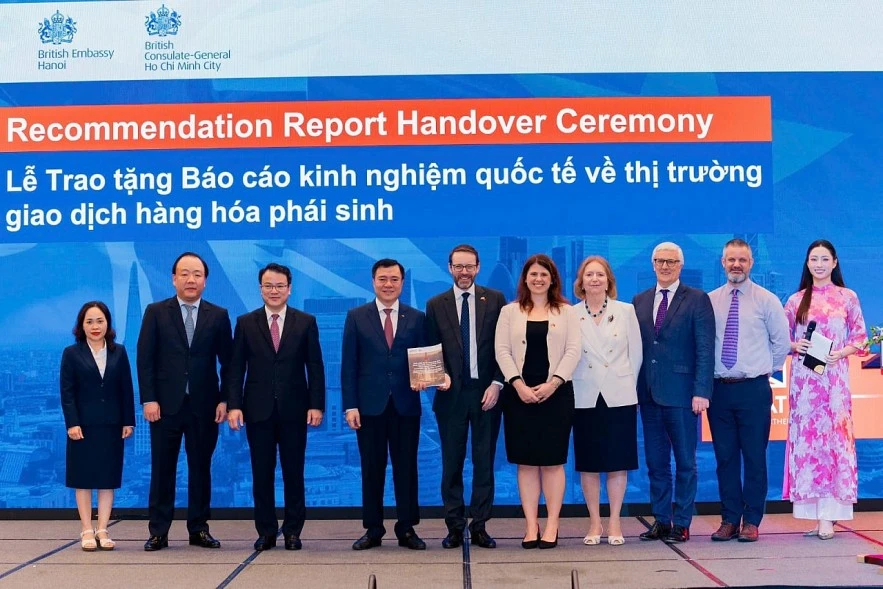 Tăng cường quan hệ đối tác tài chính Việt Nam - Vương quốc Anh Tăng cường quan hệ đối tác tài chính Việt Nam - Vương quốc Anh