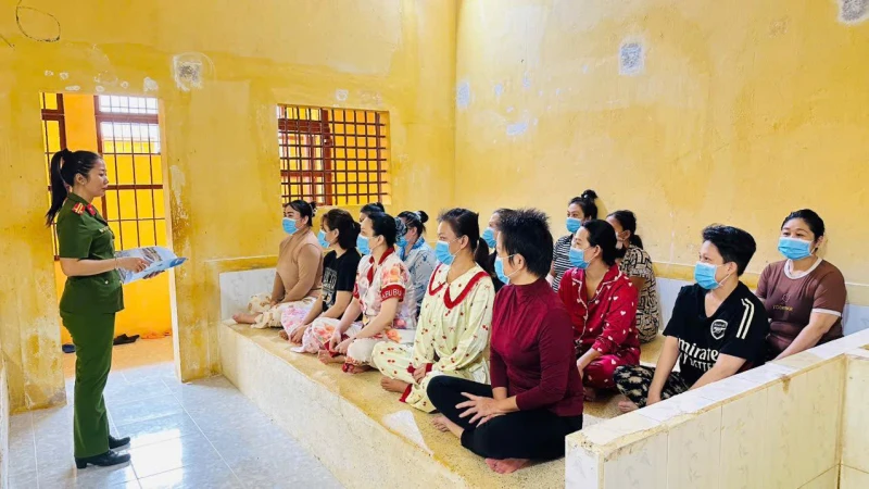 Tăng cường tuyên truyền bầu cử Đại biểu Quốc hội và HĐND các cấp cho người bị tạm giữ, tạm giam Tăng cường tuyên truyền bầu cử Đại biểu Quốc hội và HĐND các cấp cho người bị tạm giữ, tạm giam