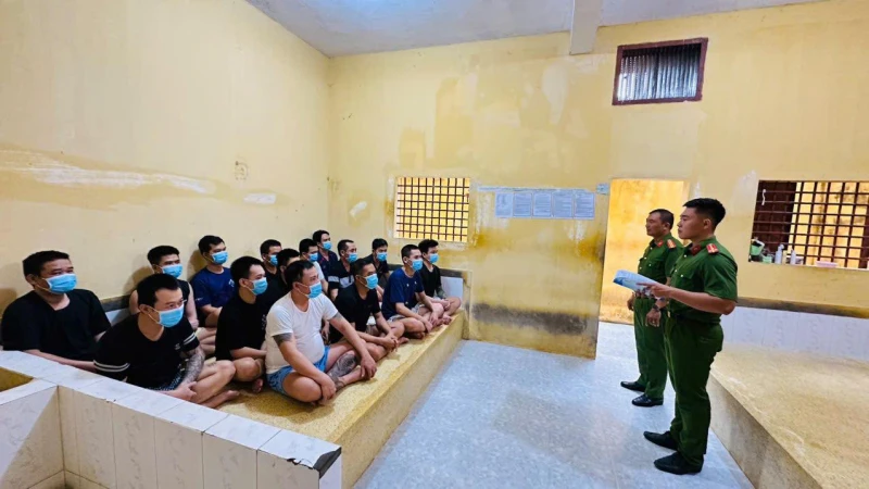 Tăng cường tuyên truyền bầu cử Đại biểu Quốc hội và HĐND các cấp cho người bị tạm giữ, tạm giam Tăng cường tuyên truyền bầu cử Đại biểu Quốc hội và HĐND các cấp cho người bị tạm giữ, tạm giam