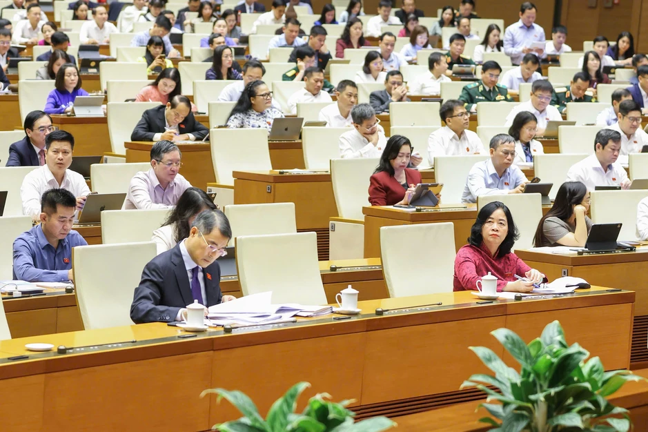 Tăng lương lên 2,53 triệu chưa đủ mạnh, đề nghị nâng mức 2,7 triệu/tháng Tăng lương lên 2,53 triệu chưa đủ mạnh, đề nghị nâng mức 2,7 triệu/tháng