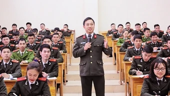 Tạo cơ chế, chính sách đặc thù, vượt trội cho phát triển giáo dục và đào tạo trong CAND