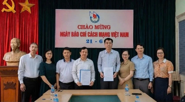 Tạp chí Thanh niên 64 năm xây dựng, phát triển, đồng hành cùng thanh thiếu niên Việt Nam (15/10/1962- 15/10/2026) Tạp chí Thanh niên 64 năm xây dựng, phát triển, đồng hành cùng thanh thiếu niên Việt Nam (15/10/1962- 15/10/2026)