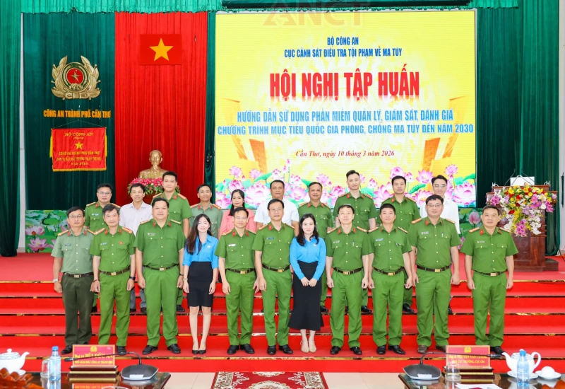Tập huấn sử dụng phần mềm quản lý công tác cai nghiện ma túy Tập huấn sử dụng phần mềm quản lý công tác cai nghiện ma túy
